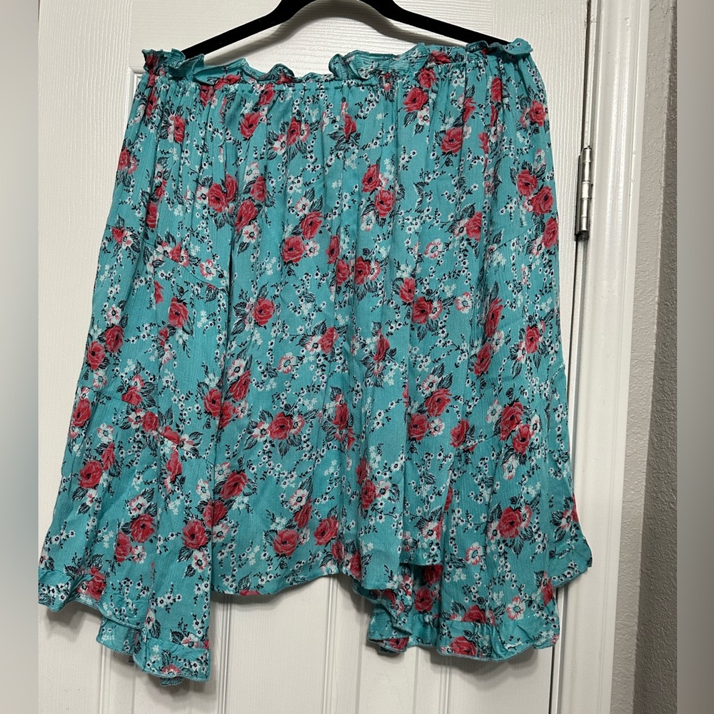 Off the Shoulder Turquoise Floral Print Peasant Blouse - Picture 7 of 7